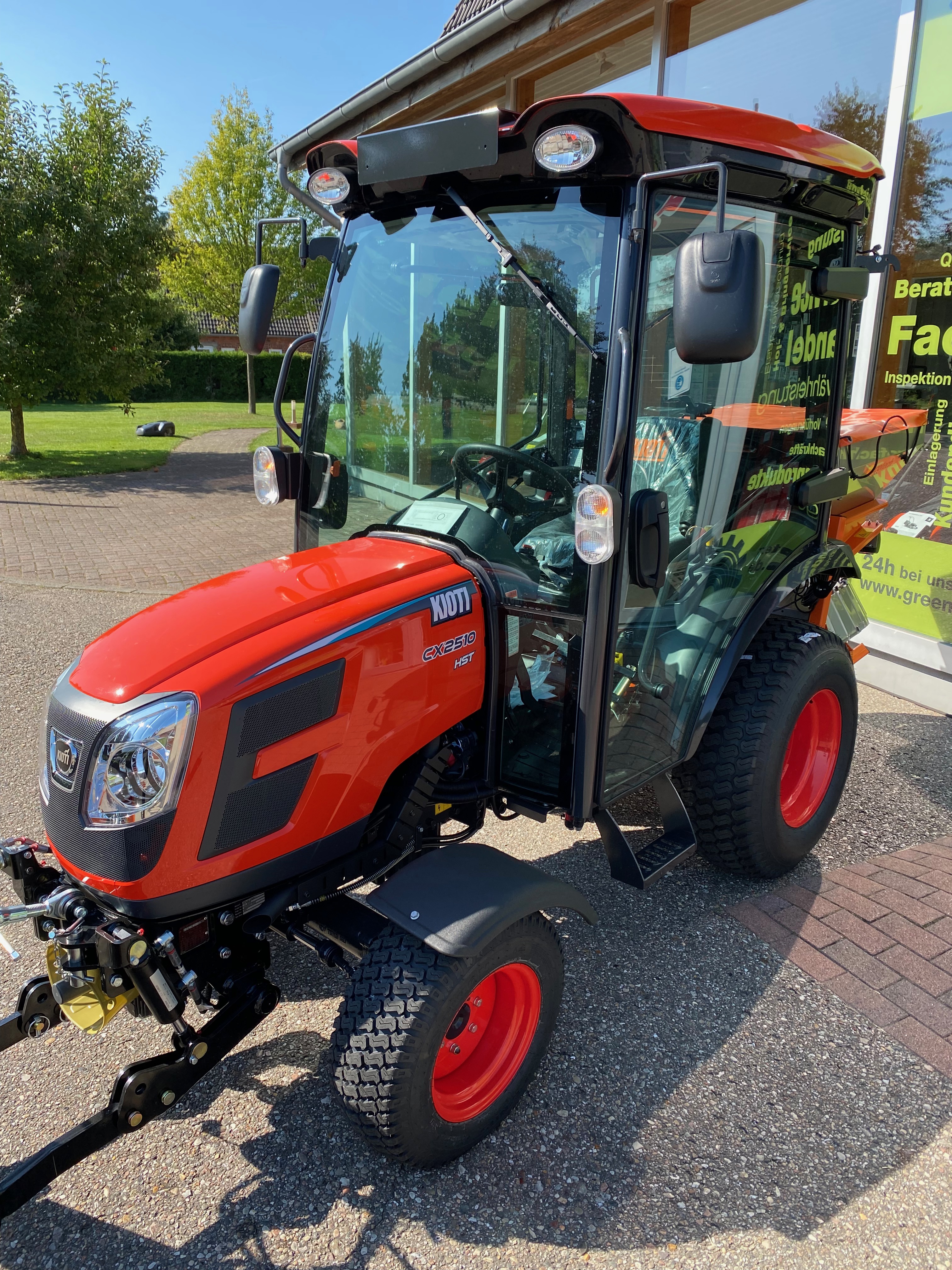 Kompakttraktor CX 2510 HST